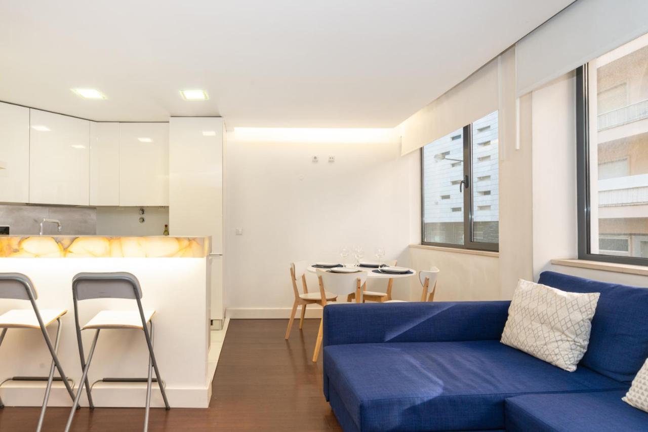 Comfortable Apartment In Marques De Pombal Лиссабон Экстерьер фото
