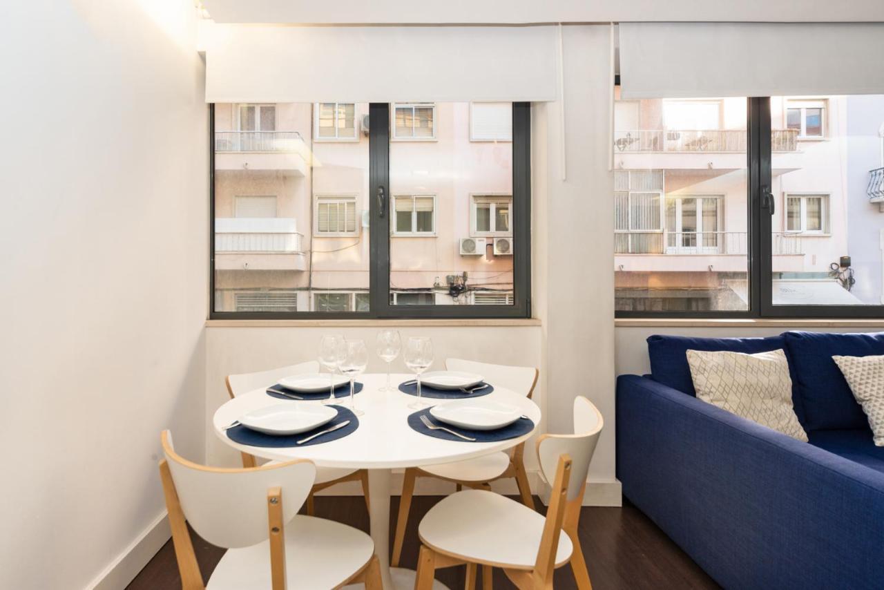Comfortable Apartment In Marques De Pombal Лиссабон Экстерьер фото